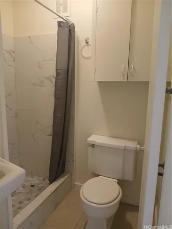 $1,800 | 2318 Lime Street, Unit 302, Honolulu, HI 96826