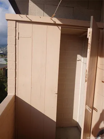 $1,800 | 2318 Lime Street, Unit 302, Honolulu, HI 96826