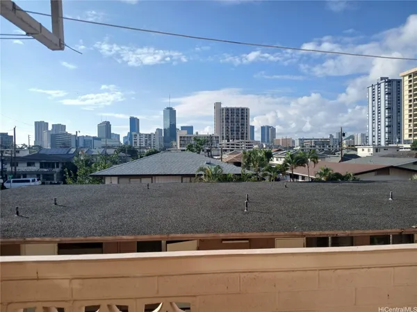 $1,800 | 2318 Lime Street, Unit 302, Honolulu, HI 96826