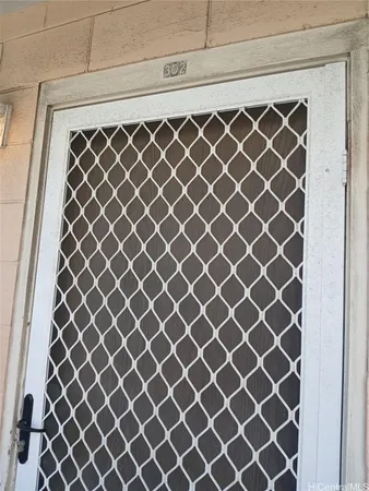 $1,800 | 2318 Lime Street, Unit 302, Honolulu, HI 96826