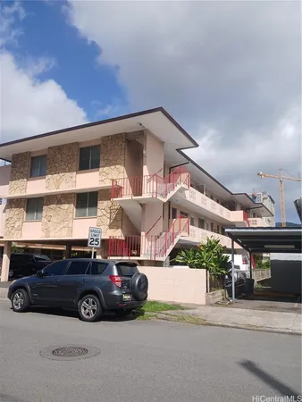 $1,800 | 2318 Lime Street, Unit 302, Honolulu, HI 96826