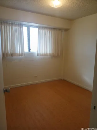 $1,800 | 2318 Lime Street, Unit 302, Honolulu, HI 96826