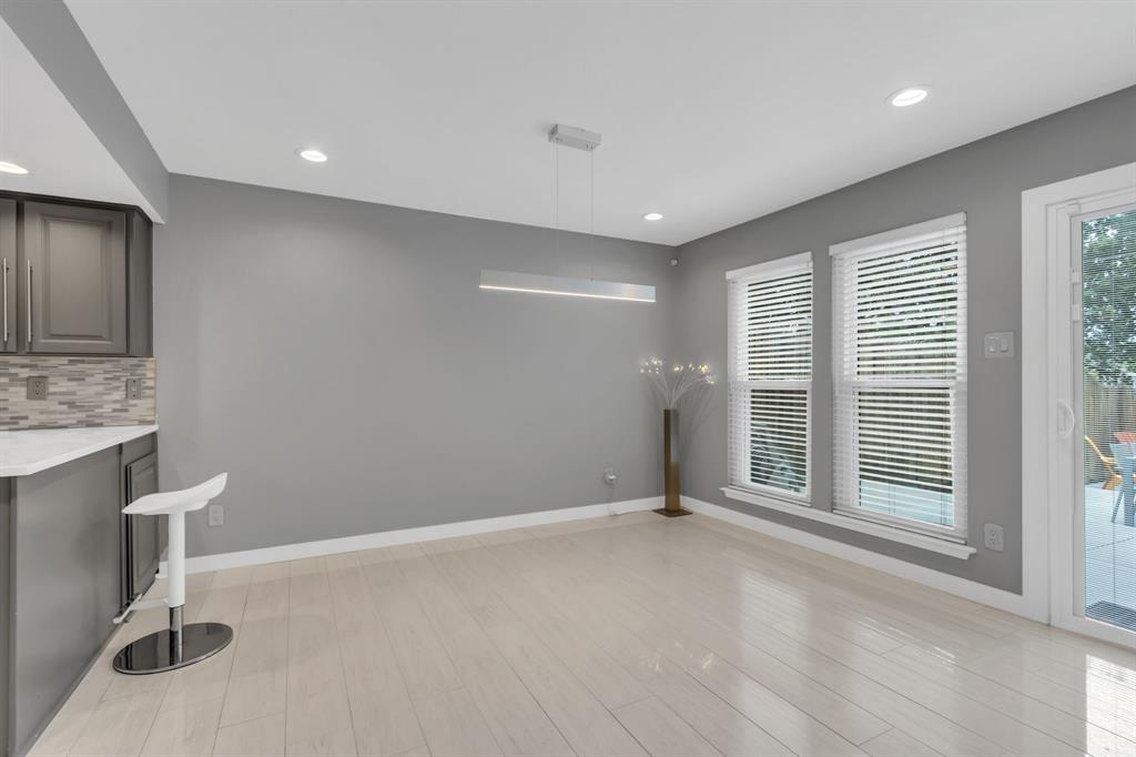 1424 Hampton Road Grapevine, TX 76051 - Photo 10 of 30