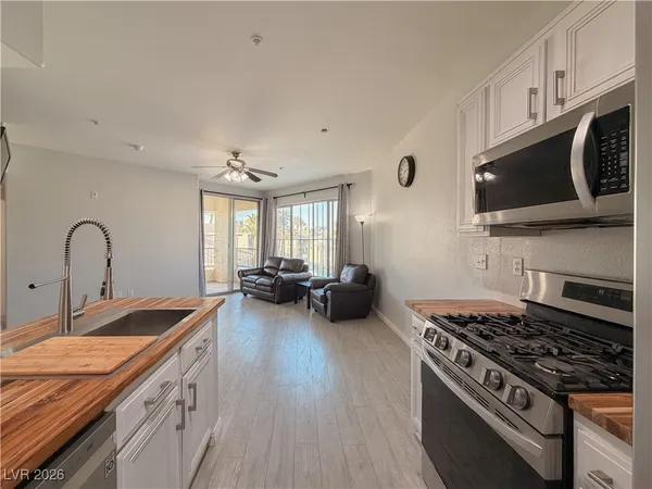 $259,000 | 7143 South Durango Drive, Unit 311, Las Vegas, NV 89113