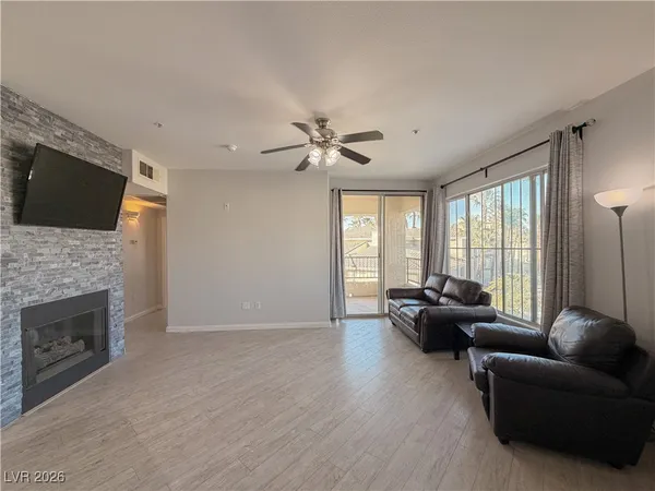 $259,000 | 7143 South Durango Drive, Unit 311, Las Vegas, NV 89113