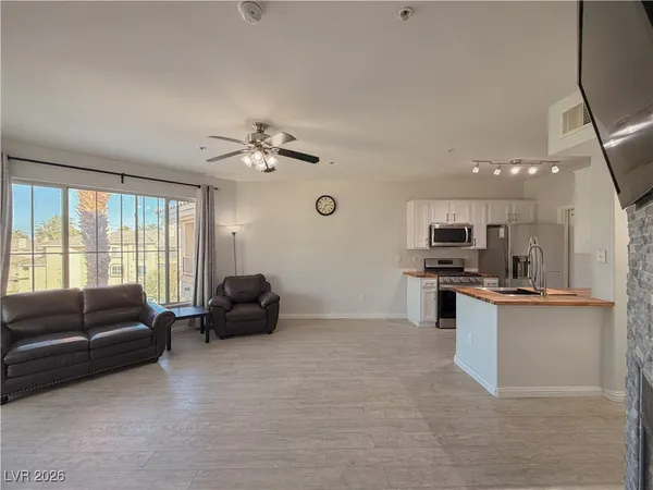 $259,000 | 7143 South Durango Drive, Unit 311, Las Vegas, NV 89113