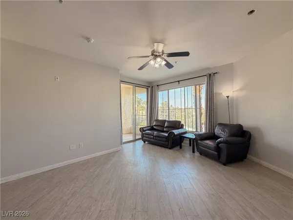 $259,000 | 7143 South Durango Drive, Unit 311, Las Vegas, NV 89113