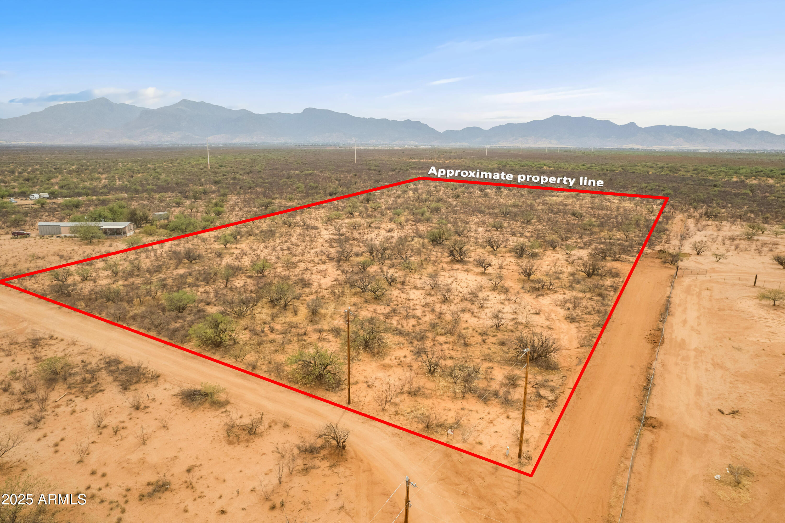 5 East Lazy Y 5 Road, Unit M Sierra Vista, AZ 85635 - Photo 2 of 12 a view of lake