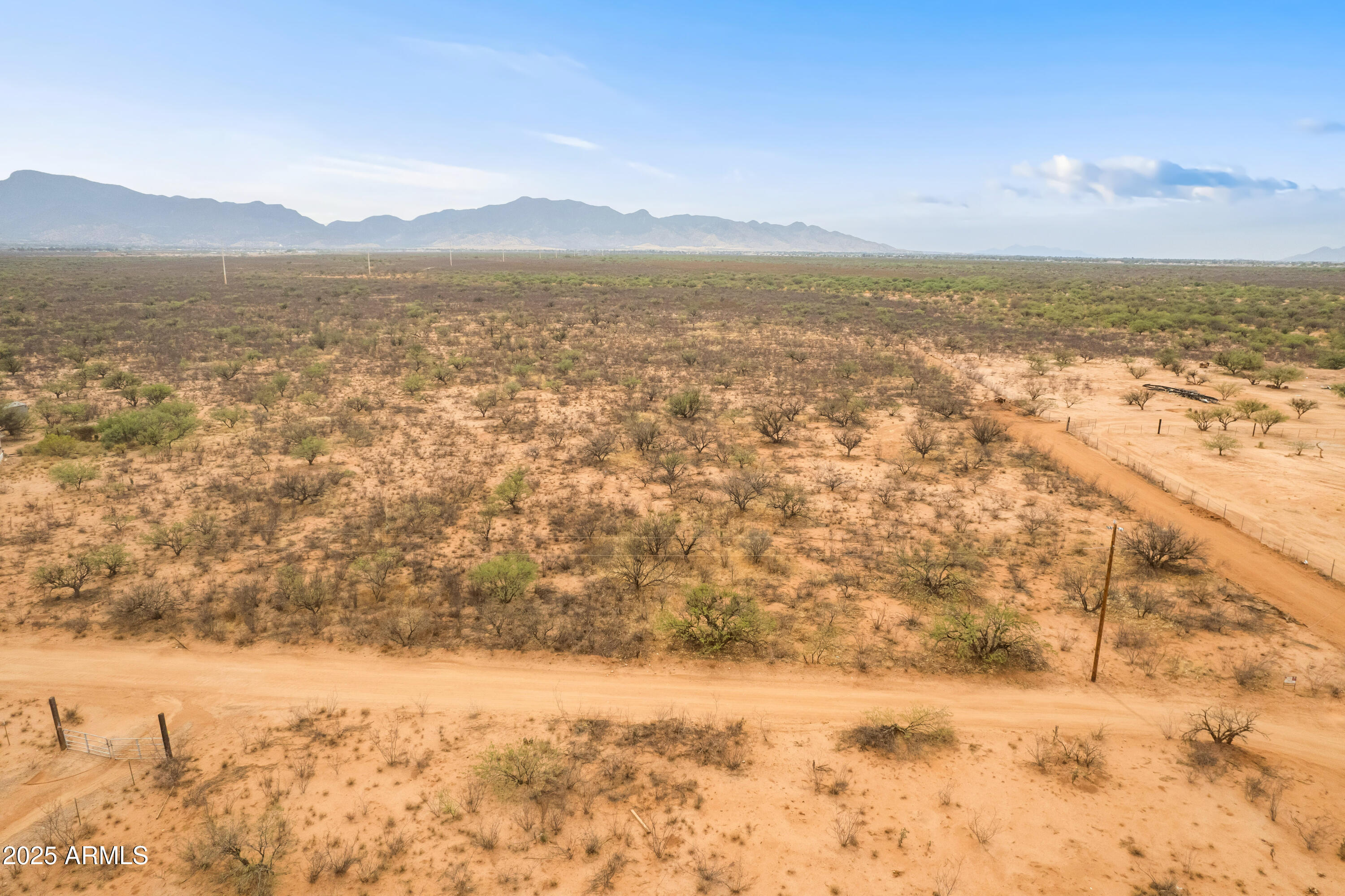5 East Lazy Y 5 Road, Unit M Sierra Vista, AZ 85635 - Photo 6 of 12 a view of an ocean beach