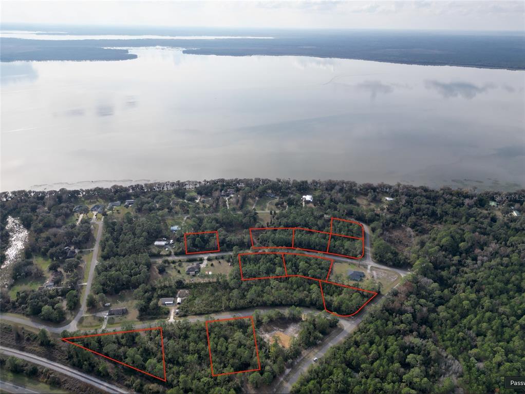 202nd Terrace Hawthorne, FL 32640 - Photo 3 of 10 a view of a city