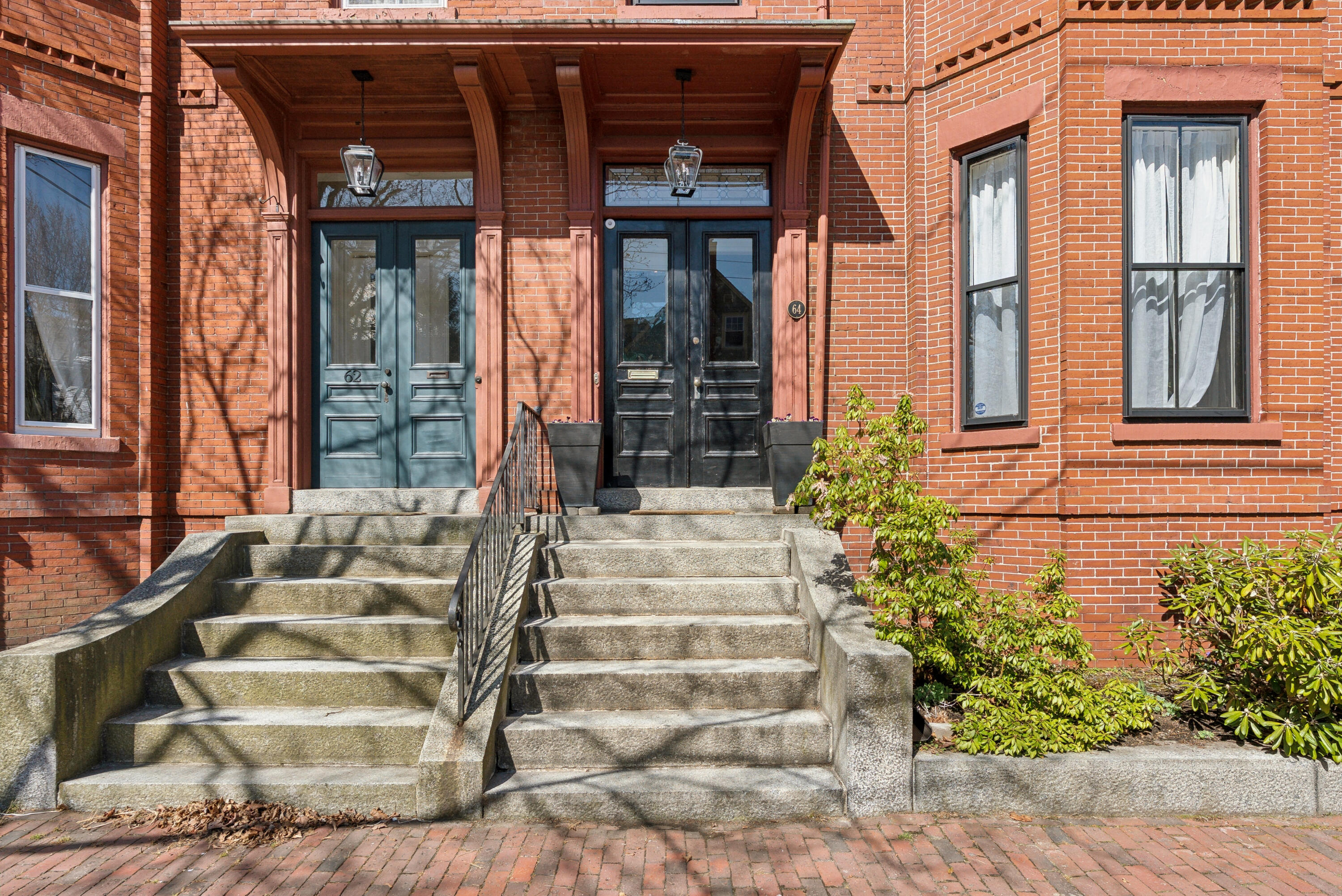 64 Thomas Street Portland, ME 04102 - Photo 50 of 52 front entrance