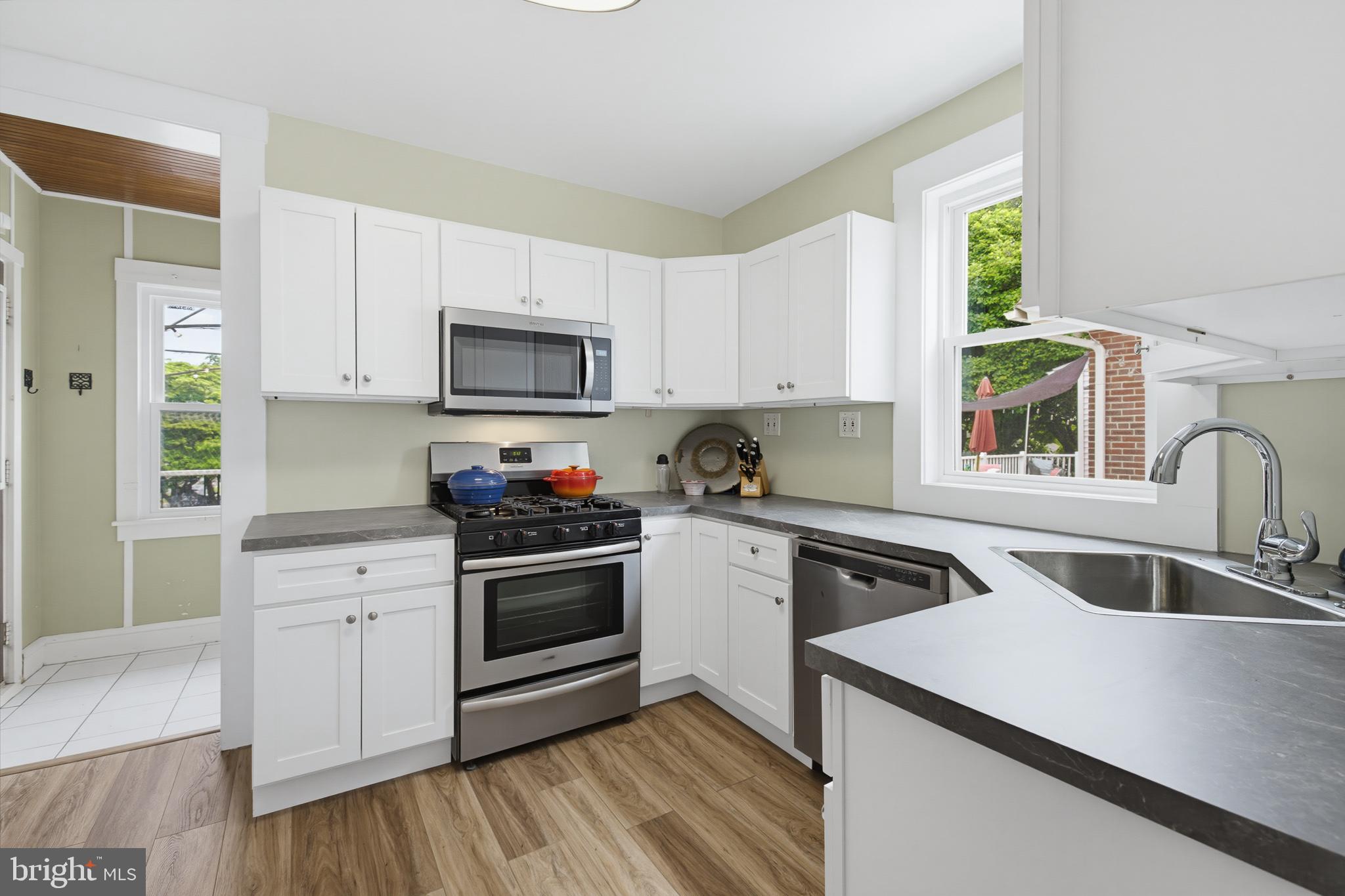 1402 Brooke Boulevard Reading, PA 19607 - Photo 12 of 40