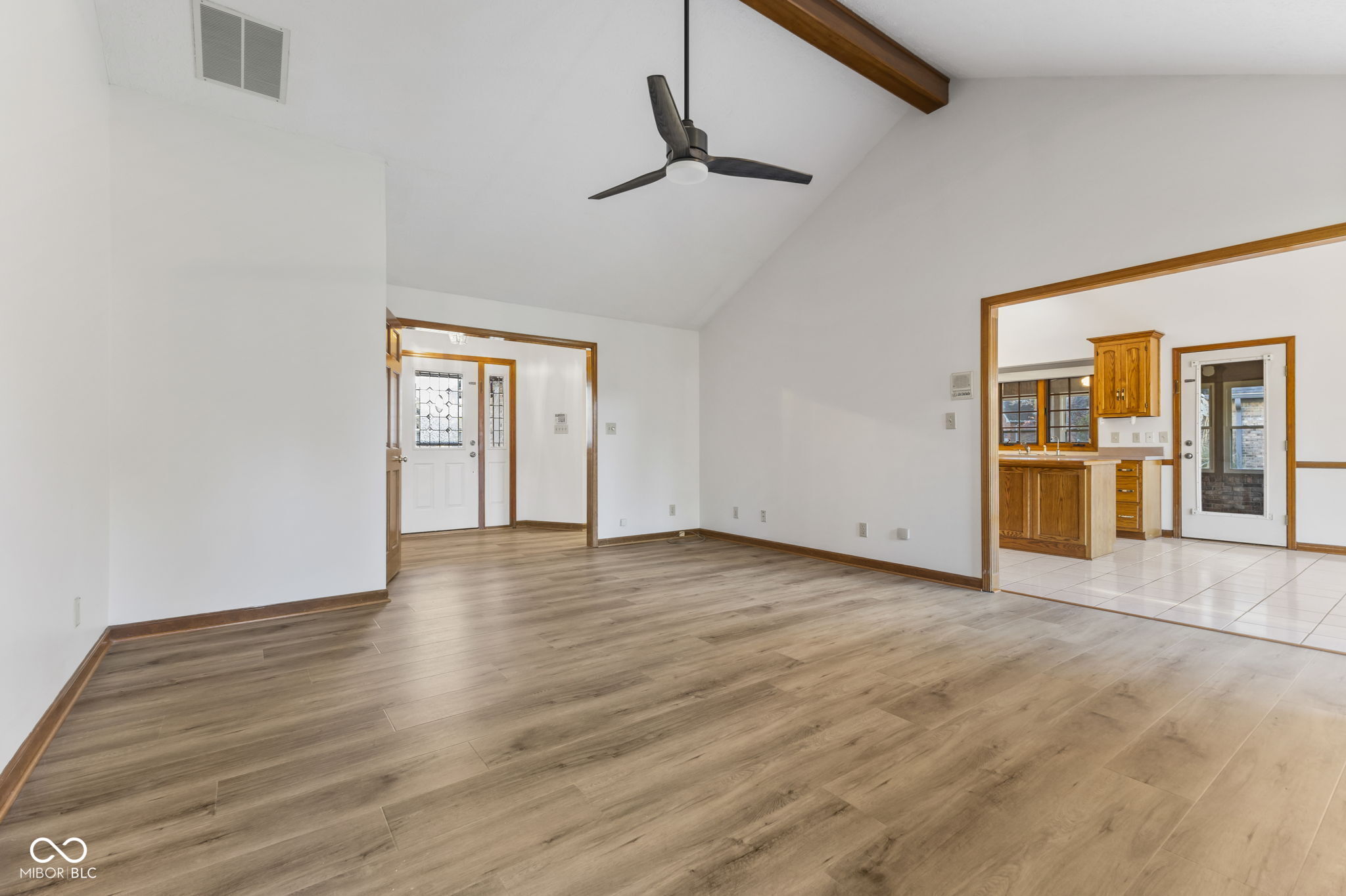 4226 Moss Ridge Court Indianapolis, IN 46237 - Photo 5 of 42 Gallery Image 5