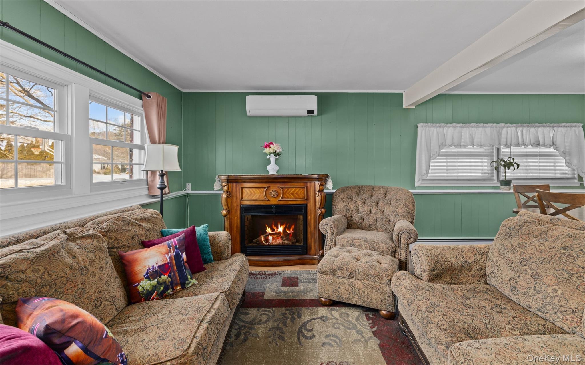 447 China Road Sayville, NY 11782 - Photo 14 of 20