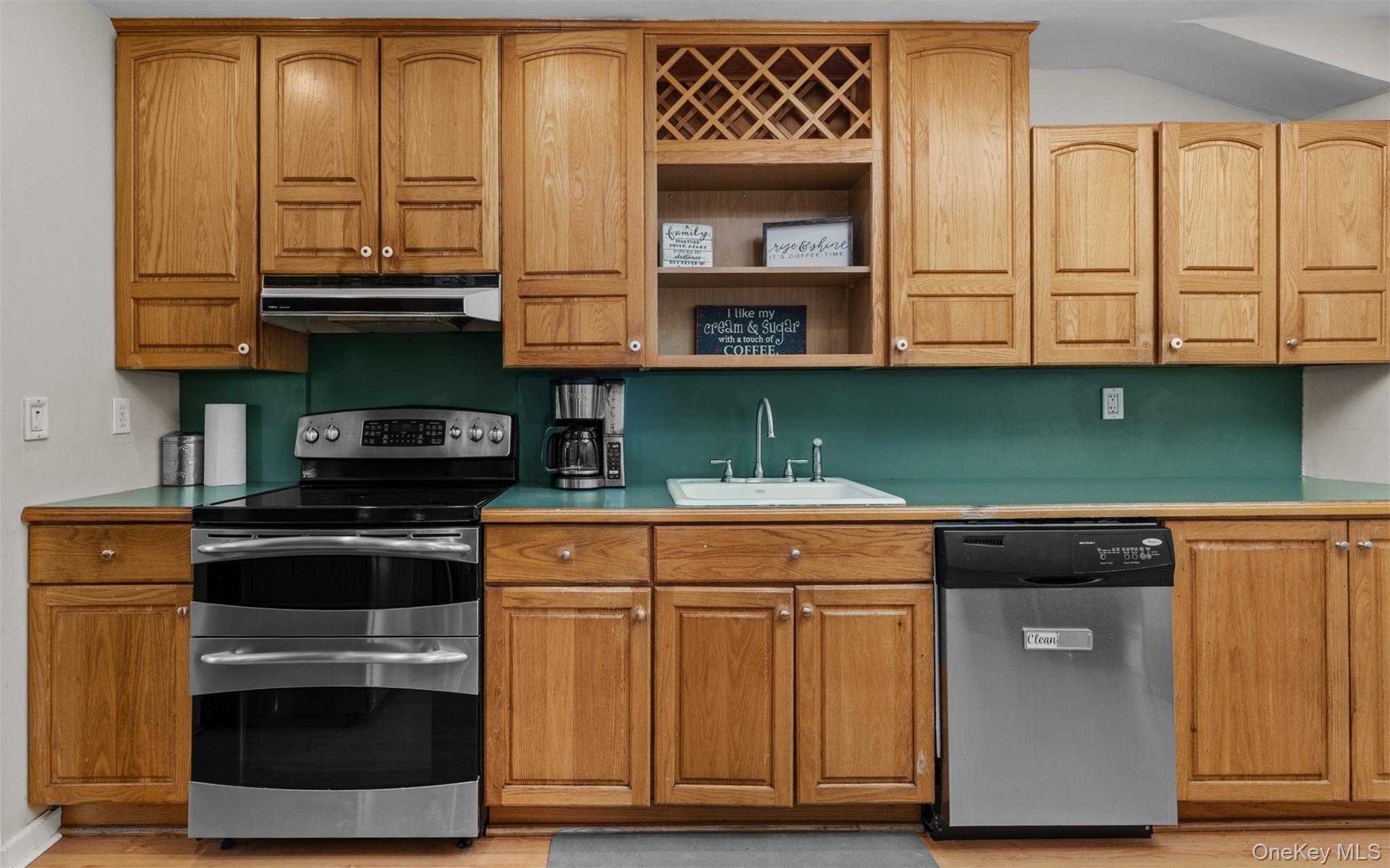 447 China Road Sayville, NY 11782 - Photo 4 of 20