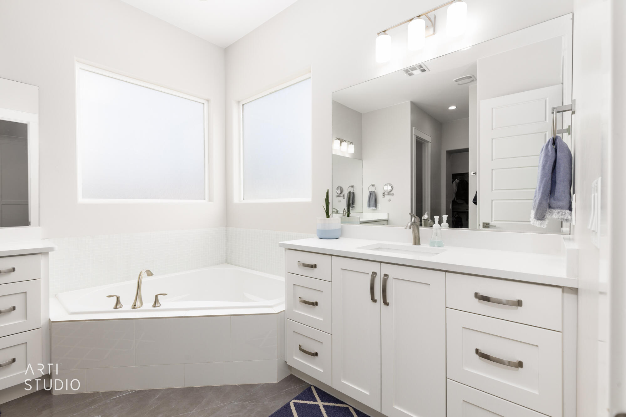 2252 Fieldstone Circle St. George, UT 84790 - Photo 14 of 49 Main Bathroom