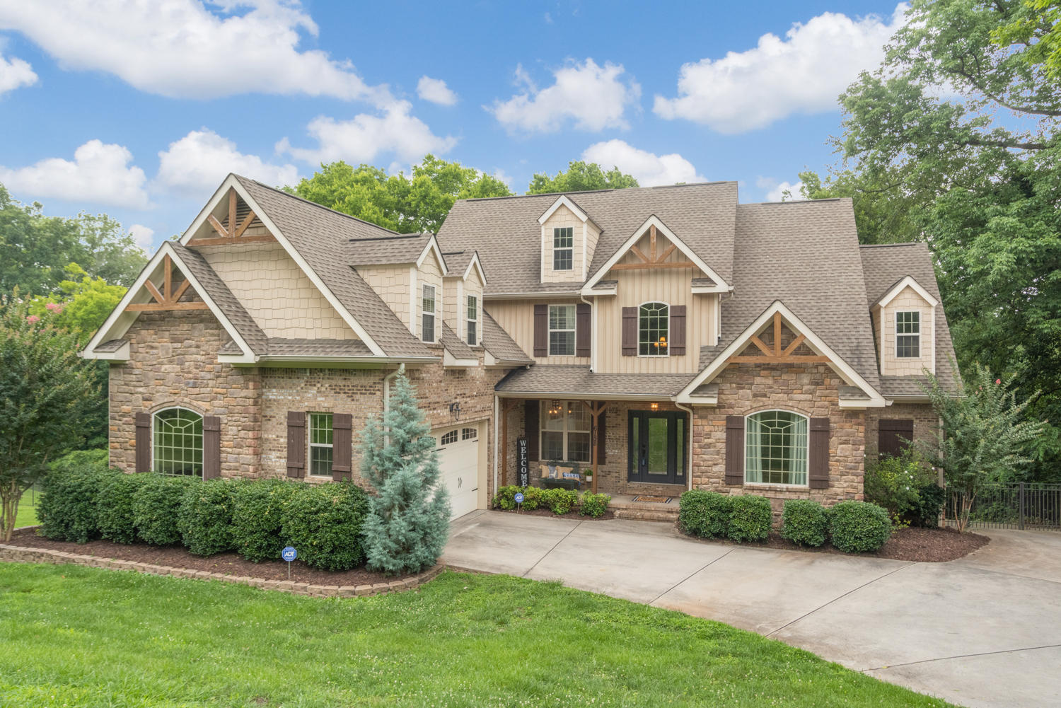 6158 Fairview Road Hixson, TN 37343 - Photo 2 of 56 6158_Fairview_Rd_04