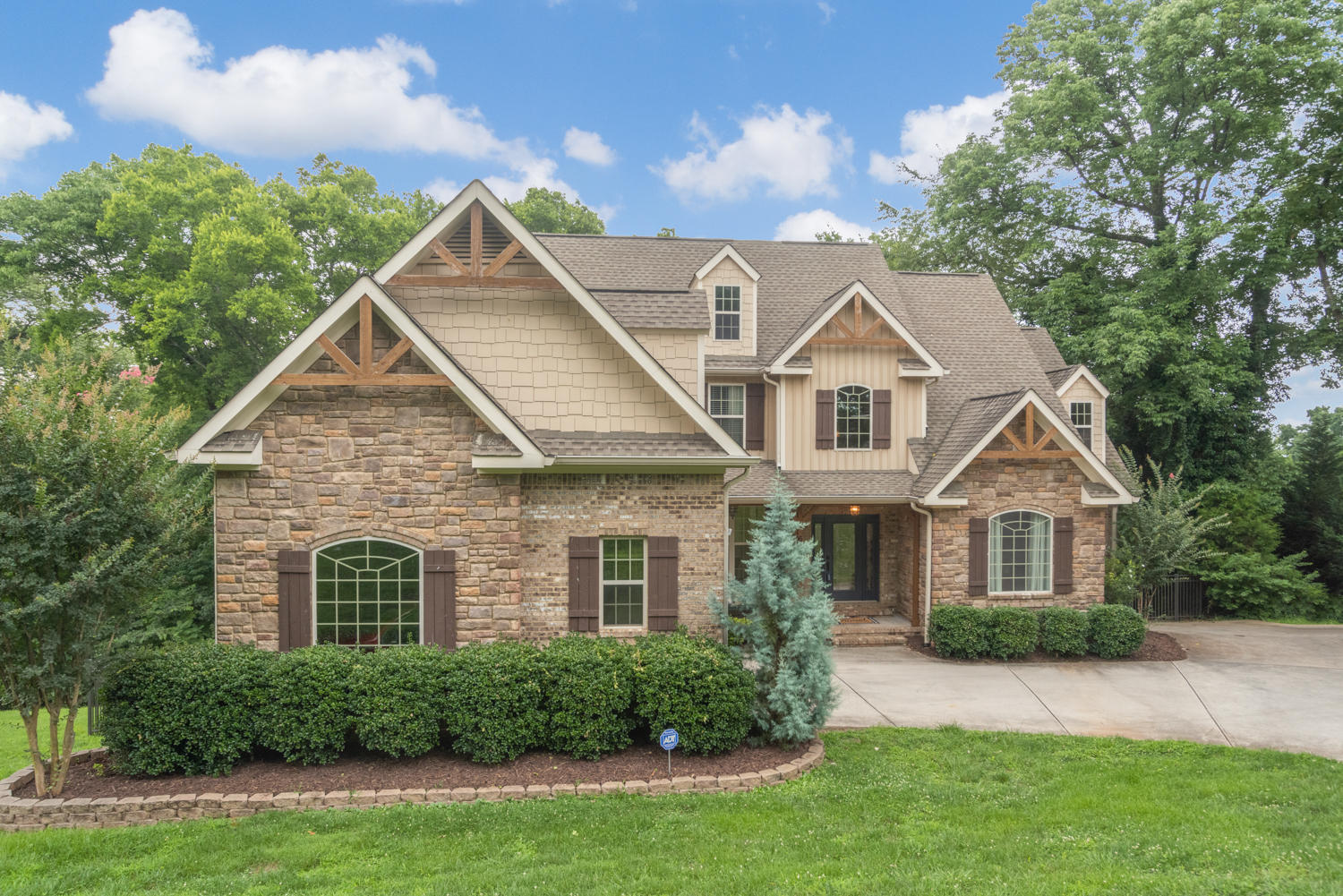 6158 Fairview Road Hixson, TN 37343 - Photo 5 of 56 6158_Fairview_Rd_08