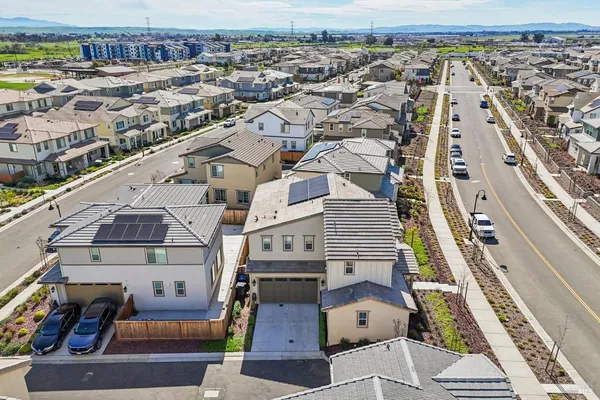 $775,000 | 2464 Lake Club Drive, Fairfield, CA 94533