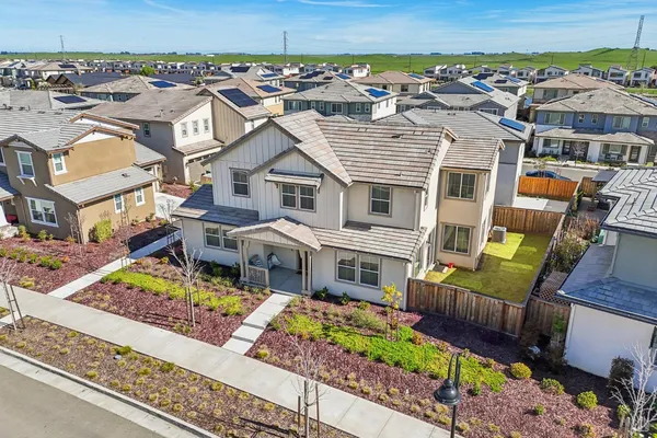 $775,000 | 2464 Lake Club Drive, Fairfield, CA 94533