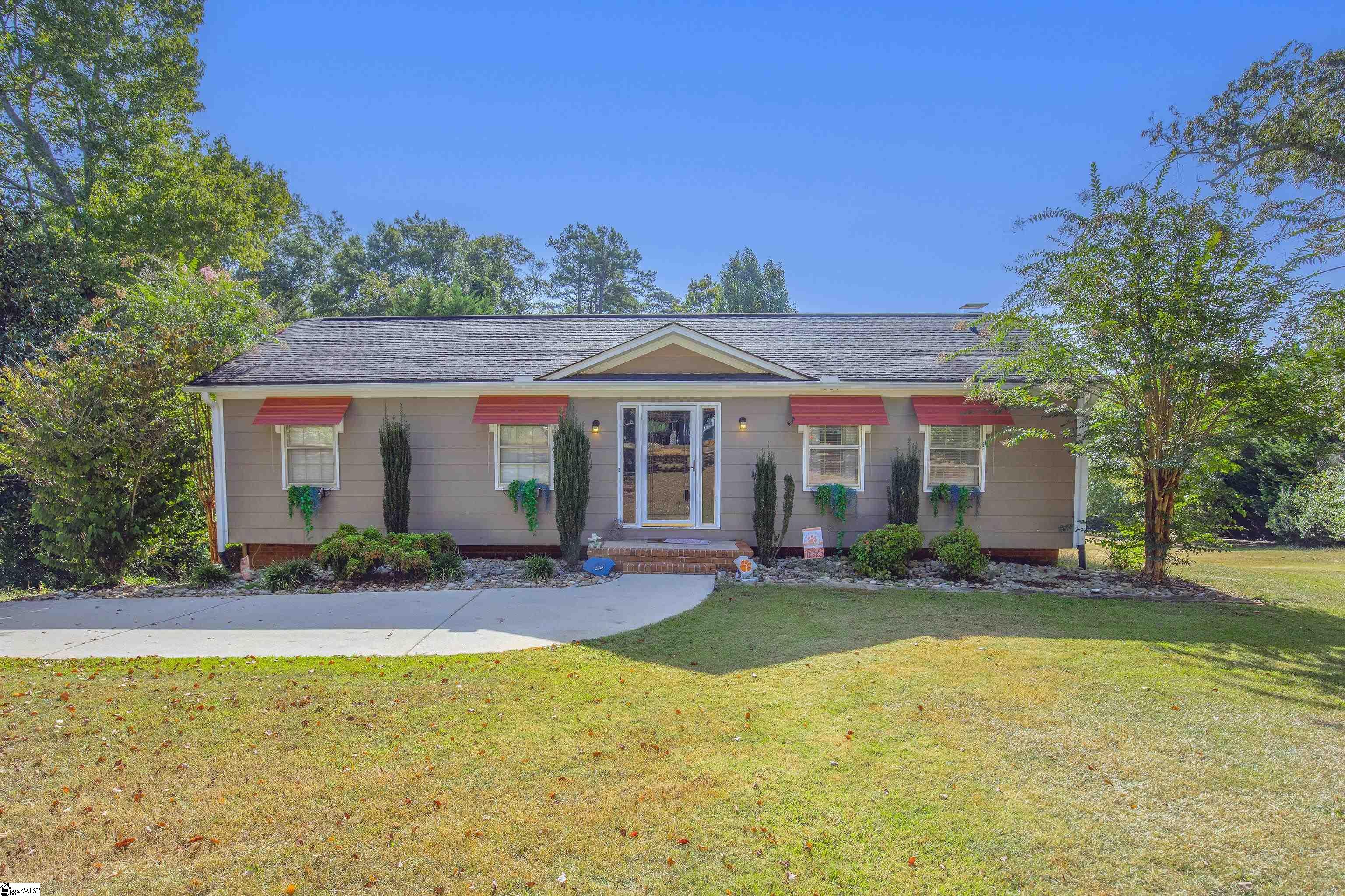 223 Motor Boat Club Road Greenville, SC 29611 - Photo 1 of 34 Gallery Image 1