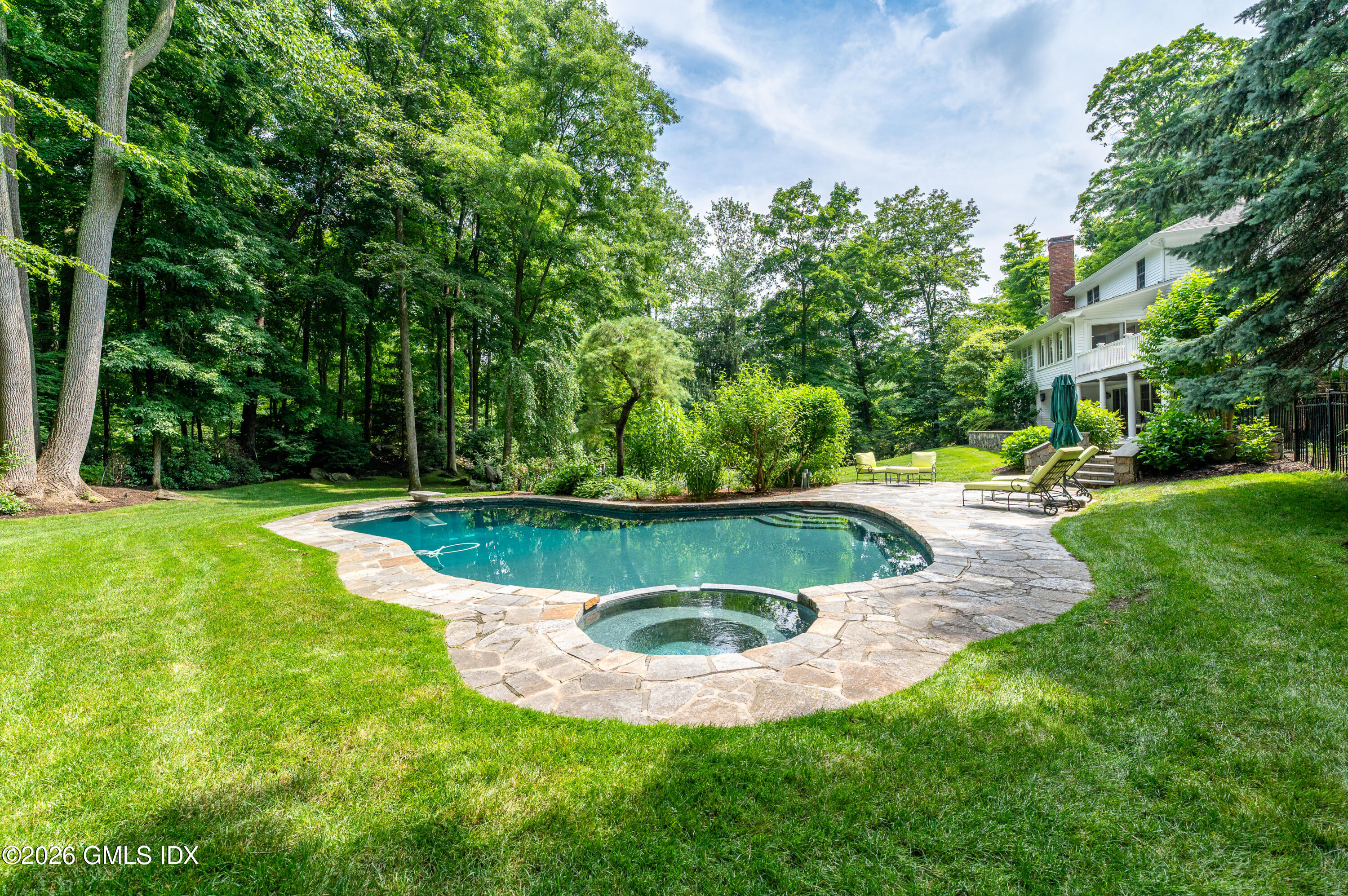 108 Perkins Road Greenwich, CT 06830 - Photo 5 of 39 5