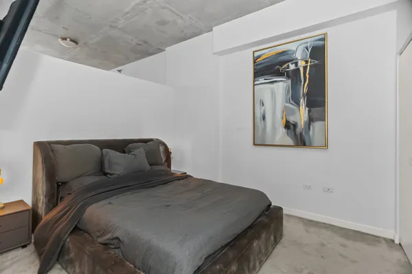 $2,450 | 235 West Van Buren Street, Unit 4017, Chicago, IL 60607