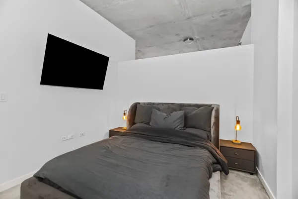 $2,450 | 235 West Van Buren Street, Unit 4017, Chicago, IL 60607