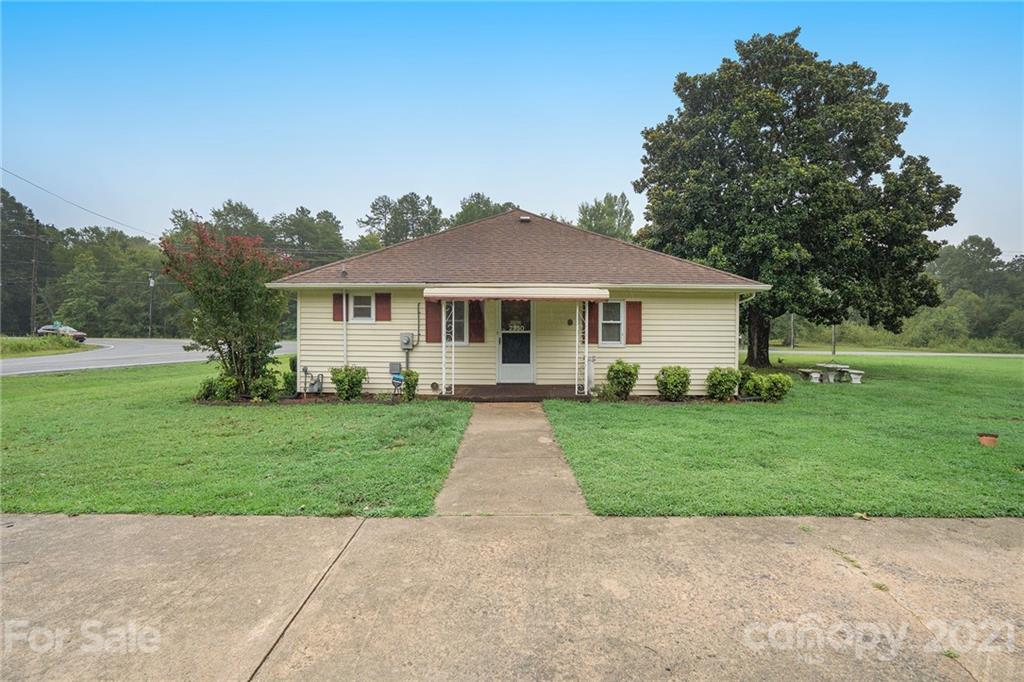2330 Faith Road Salisbury, NC 28146 - Photo 3 of 27 Gallery Image 3