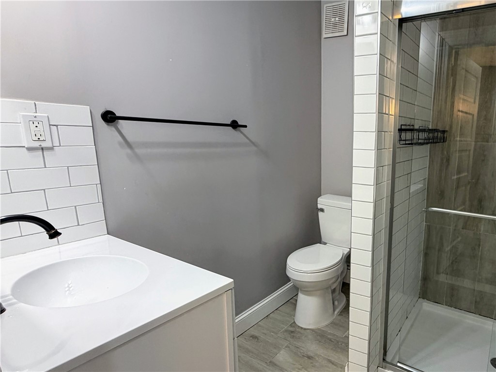 80 Massasoit Avenue, Unit 2 Cranston, RI 02905 - Photo 8 of 10