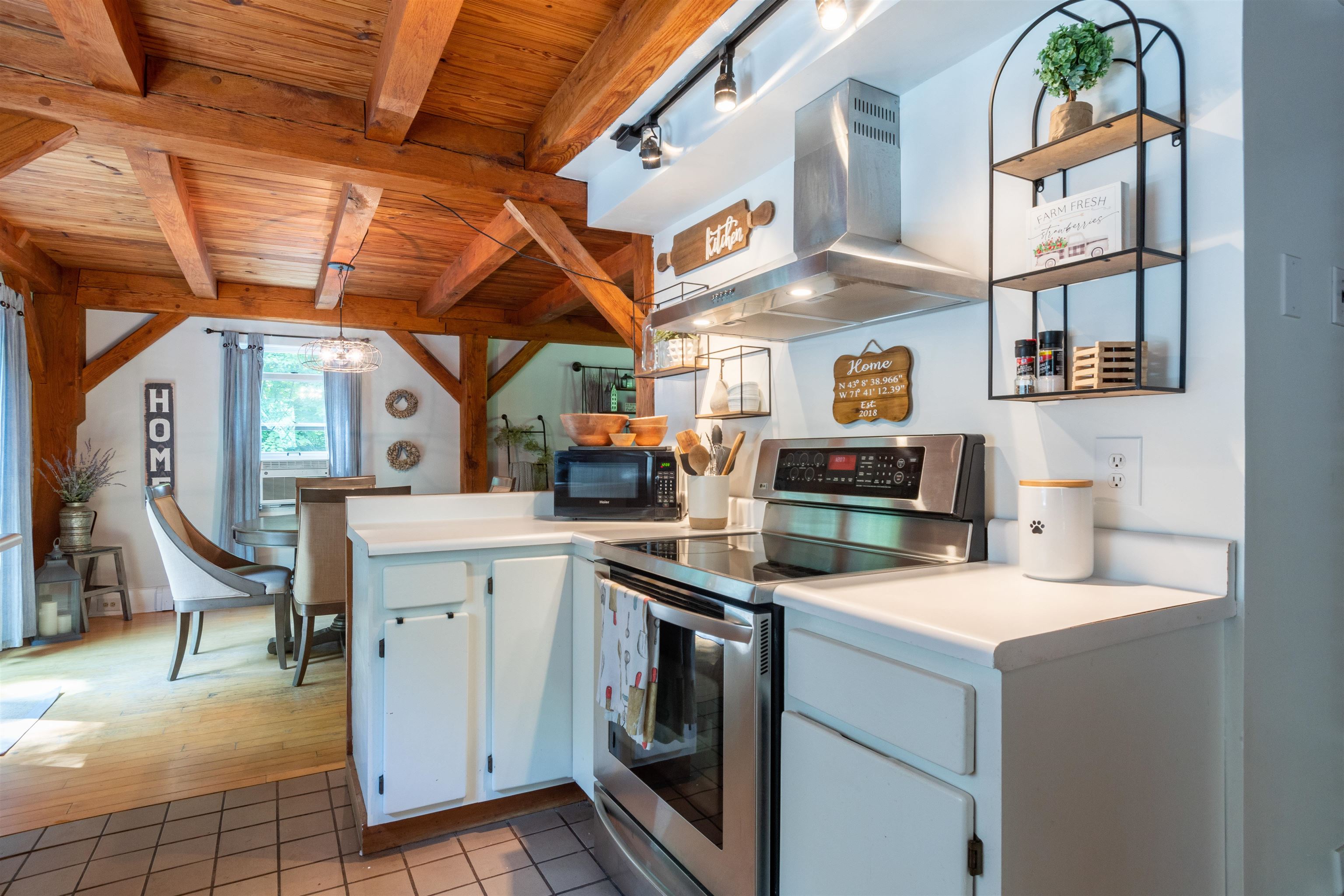98 Beech Hill Road Weare, NH 03281 - Photo 8 of 29