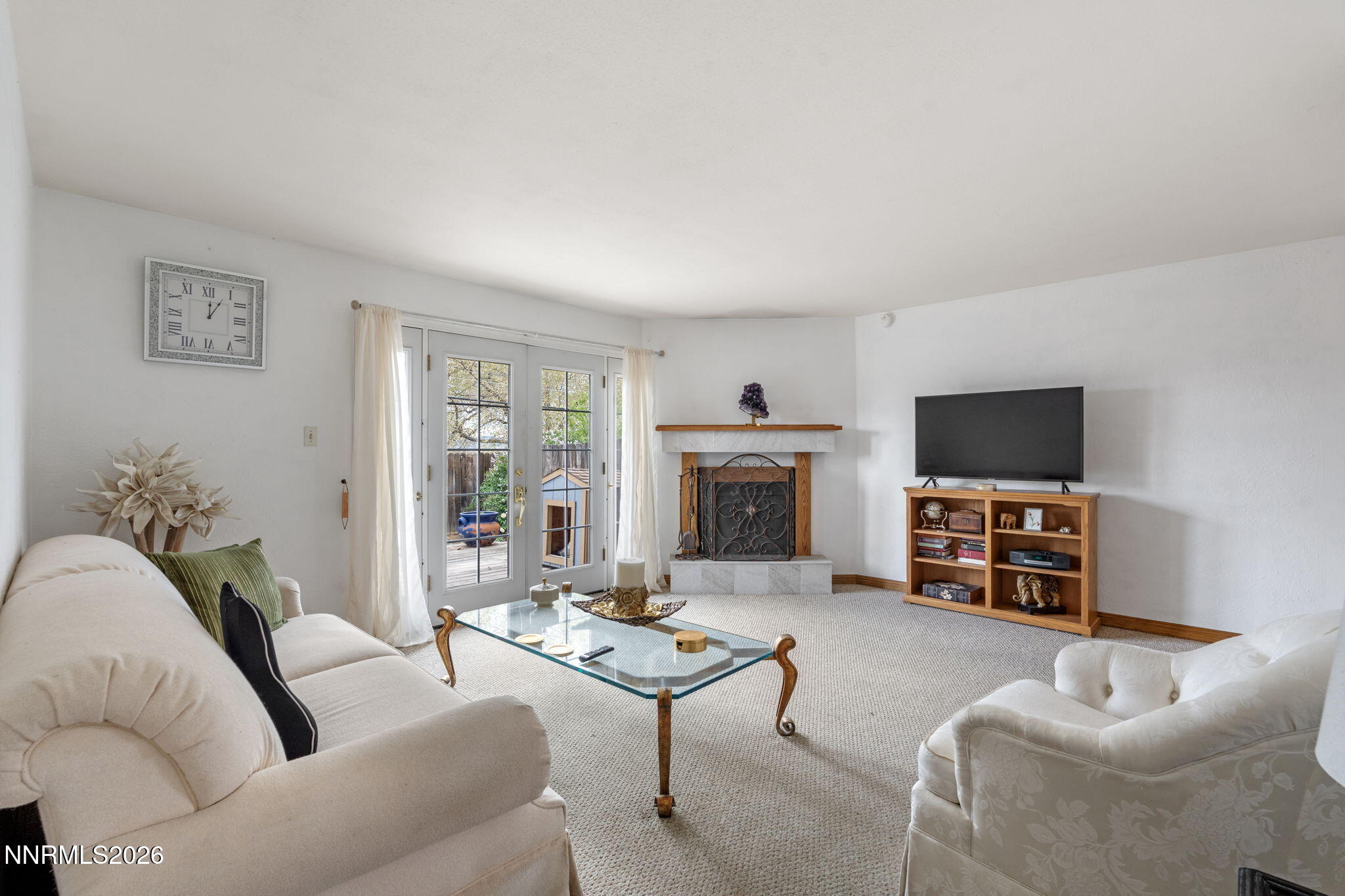 7630 Halifax Drive Reno, NV 89506 - Photo 6 of 33 10-web-or-mls-DSC09974