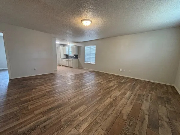 $1,000 | 528 42nd Street, Lubbock, TX 79404