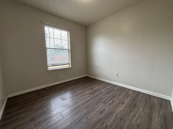 $1,000 | 528 42nd Street, Lubbock, TX 79404