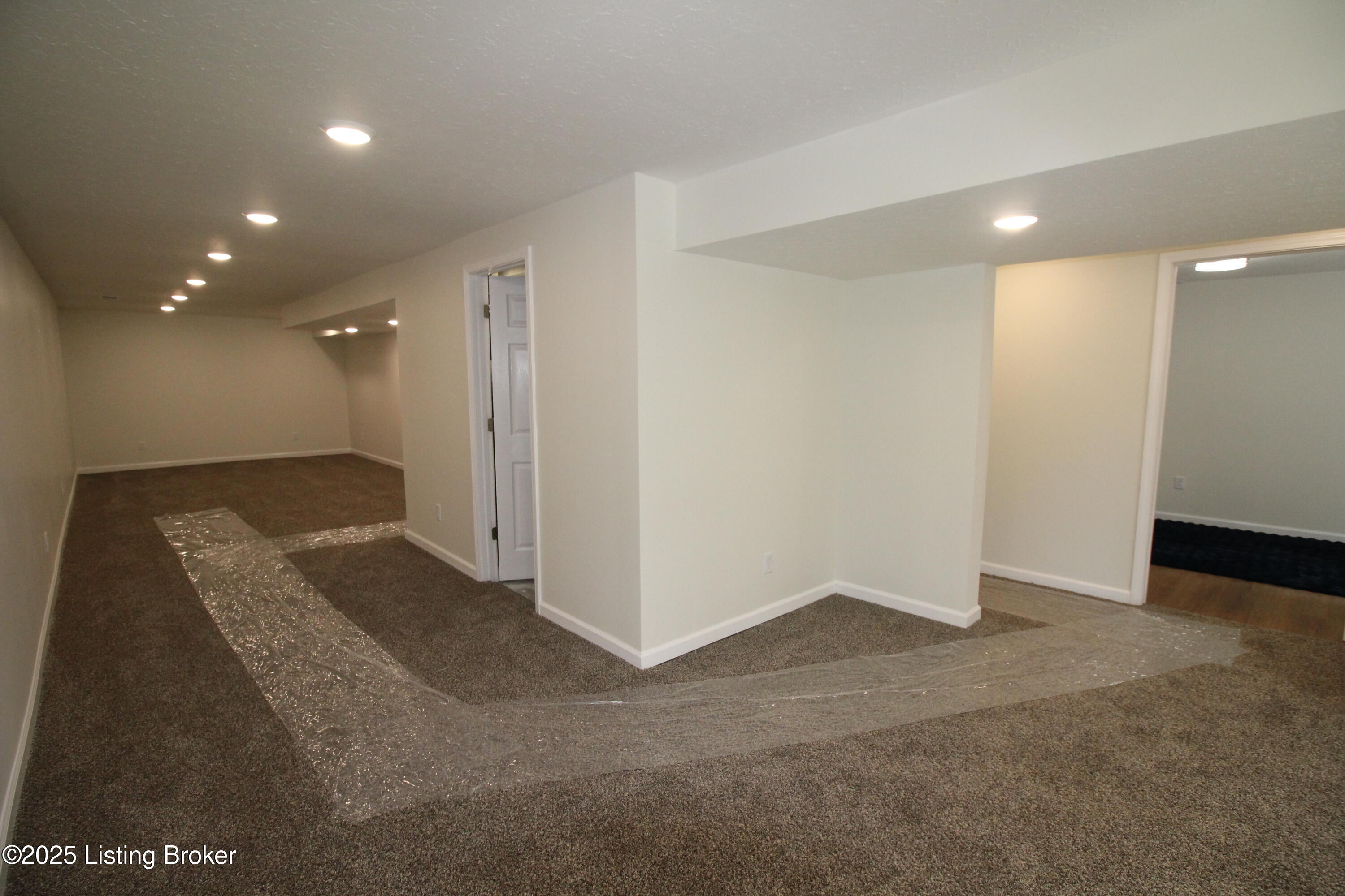 5185 Shepherdsville Road Elizabethtown, KY 42701 - Photo 25 of 34 IMG_9031
