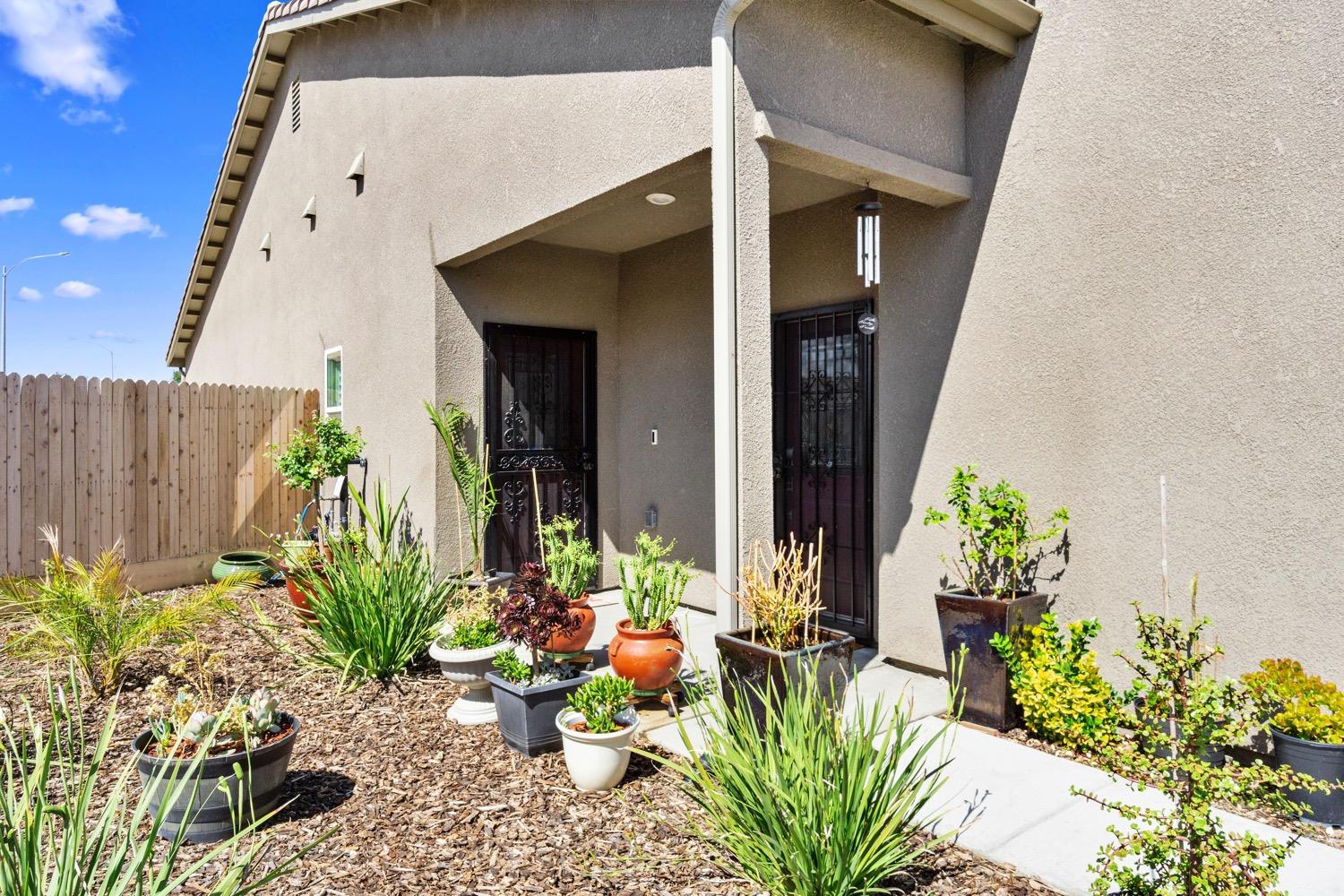881 Strada Street Lemoore, CA 93245 - Photo 2 of 39 Gallery Image 2