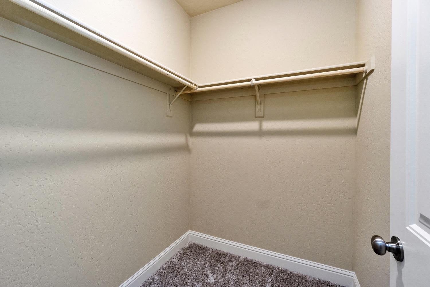 881 Strada Street Lemoore, CA 93245 - Photo 26 of 39 NextGen closet