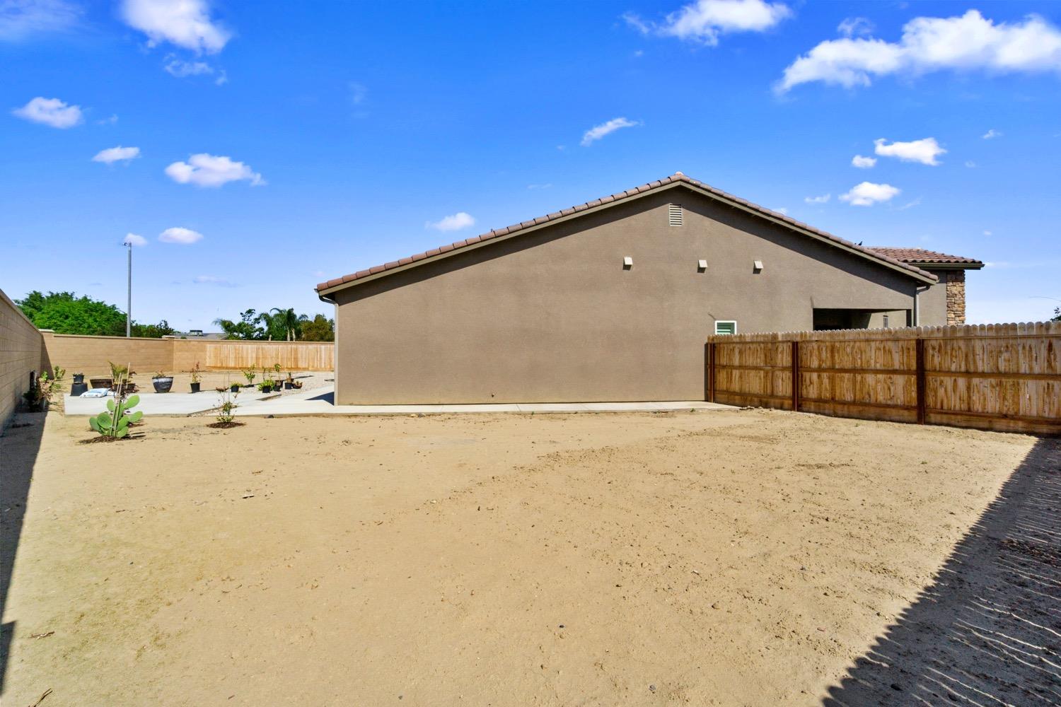 881 Strada Street Lemoore, CA 93245 - Photo 31 of 39 Gallery Image 31