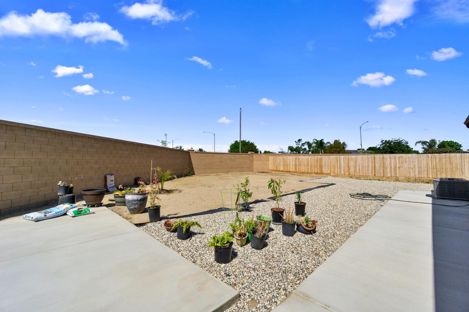 881 Strada Street Lemoore, CA 93245 - Photo 32 of 39 Gallery Image 32