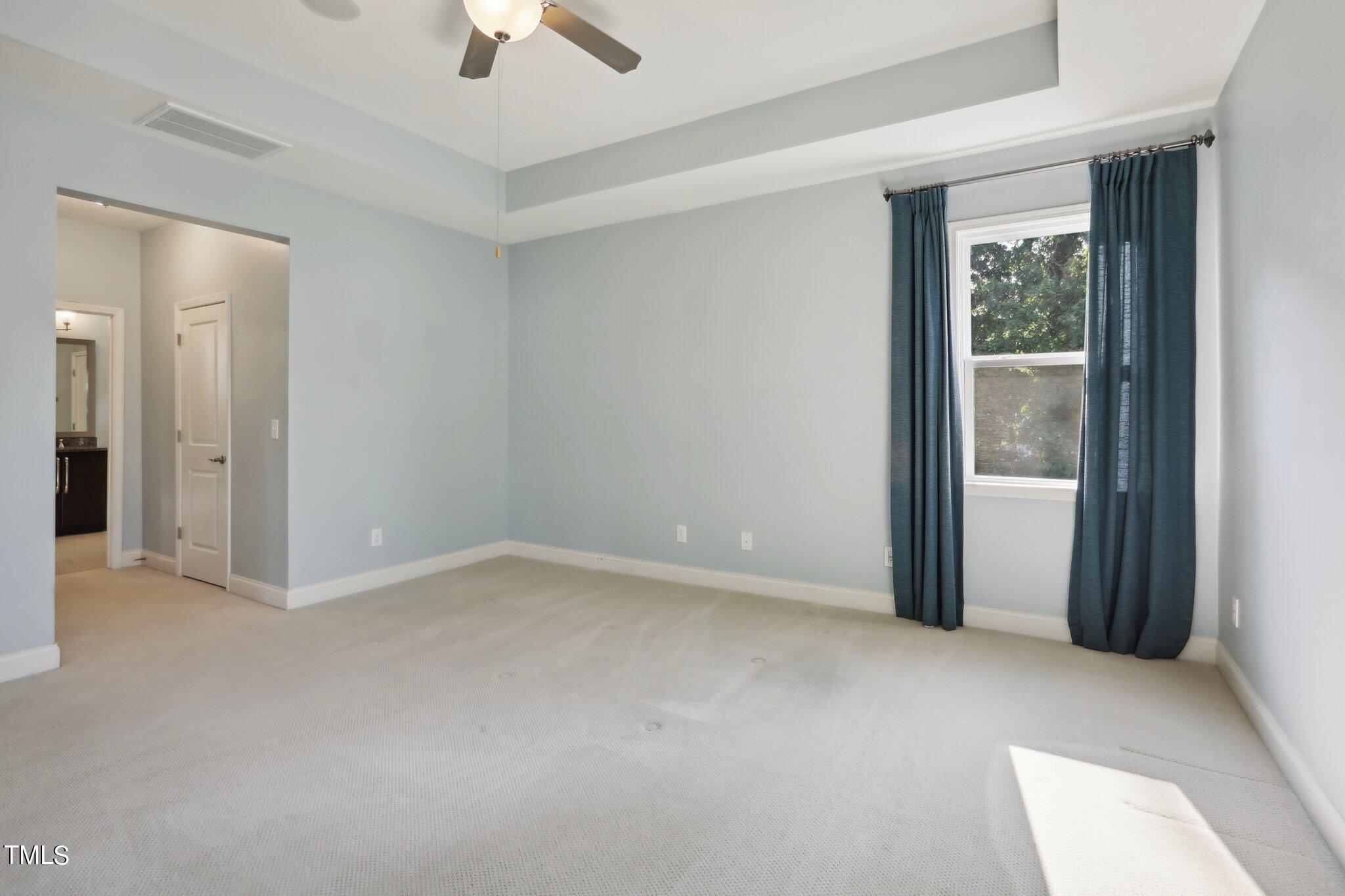 517 Plainview Avenue Raleigh, NC 27604 - Photo 36 of 58 a view of an empty room with a window