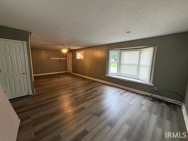 972 Newby Street Mitchell, IN 47446 - Photo 5 of 17