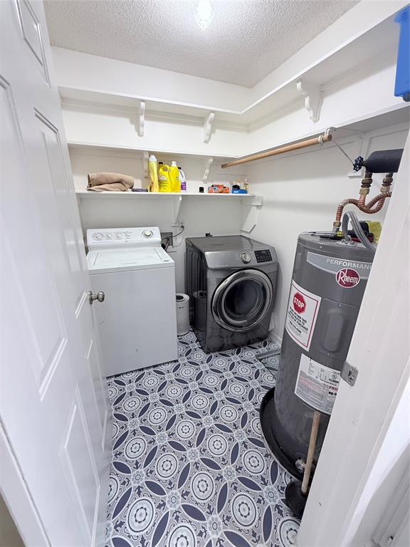 188 Candlelight Path Hawkins, TX 75765 - Photo 15 of 25 a utility room with dryer and washer