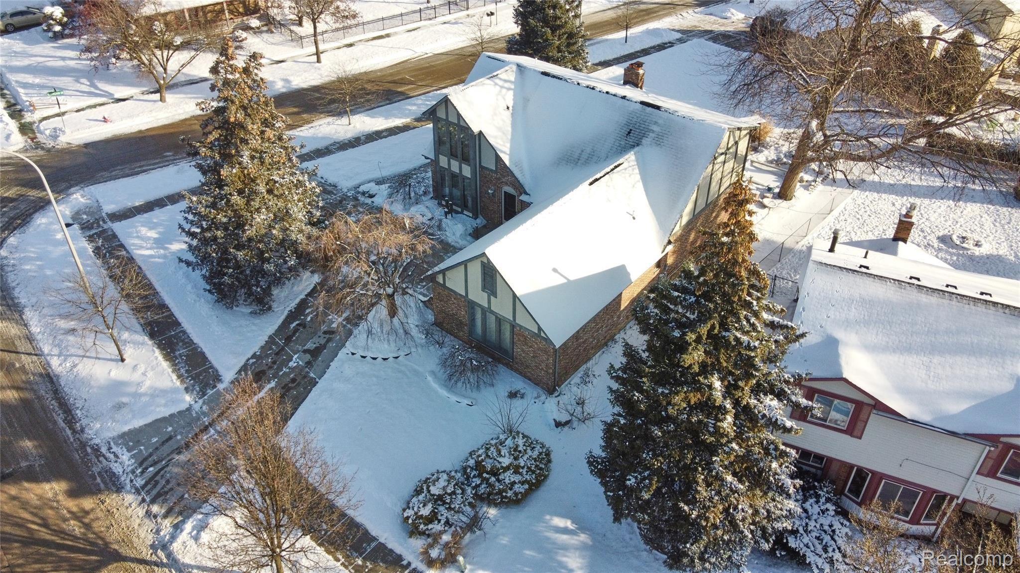 21565 Hall Road Trenton, MI 48183 - Photo 38 of 42 AERIAL VIEW