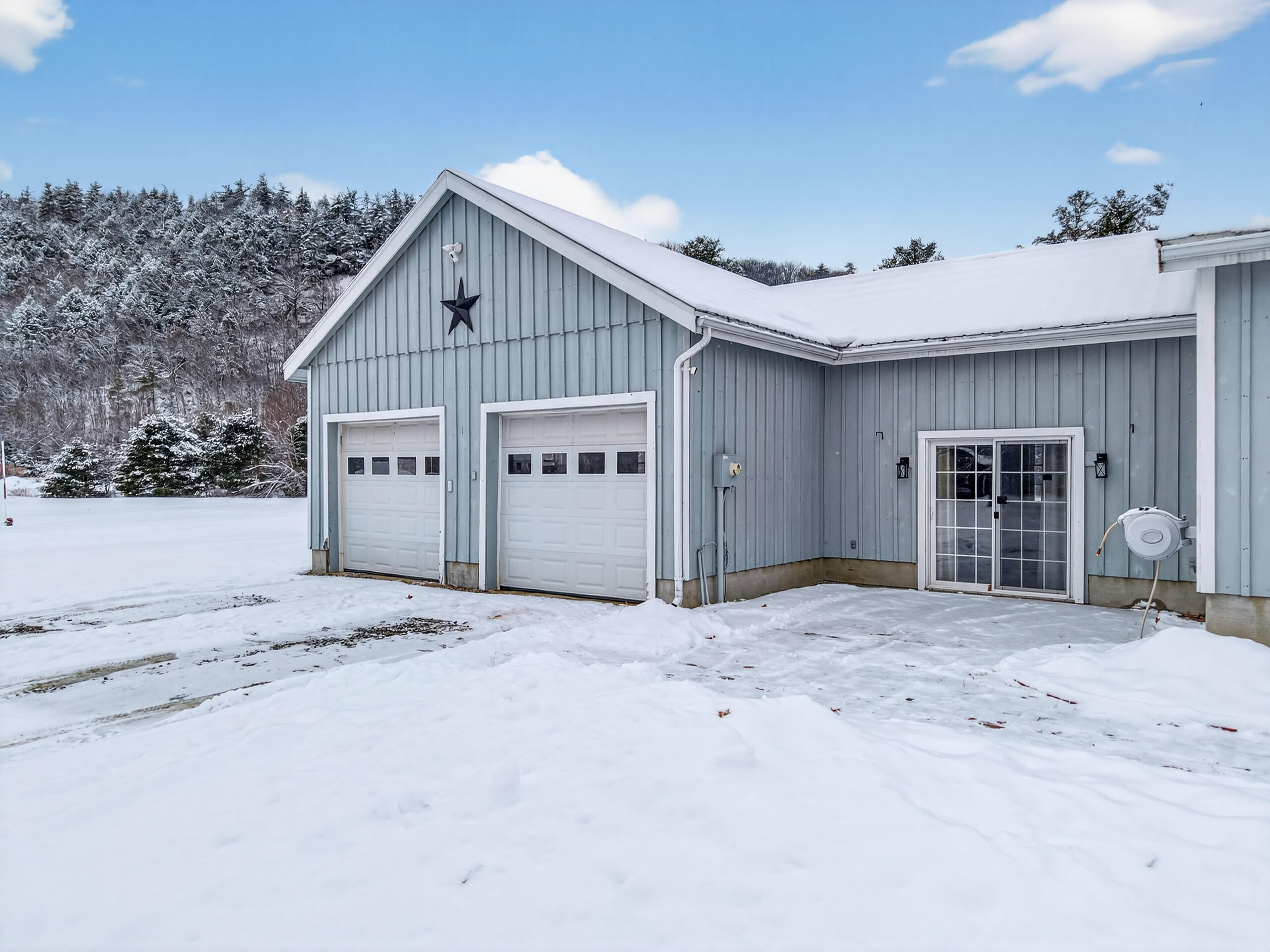 23 Robinson Way Bridgton, ME 04009 - Photo 5 of 53 23 Robinson Way_105