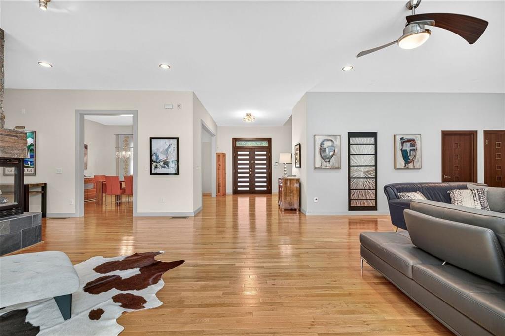 4812 Lake Forrest Drive Northwest Sandy Springs, GA 30342 - Photo 14 of 56