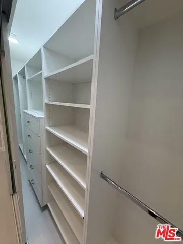 $5,950 | 13218 Fiji Way, Unit J, Marina del Rey, CA 90292