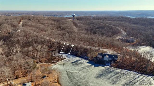 $25,950 | Lot 738 Fairlawn Drive, Four Seasons, MO 65049