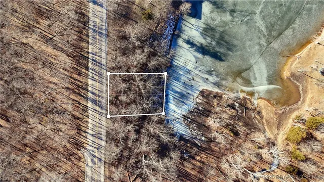 $25,950 | Lot 738 Fairlawn Drive, Four Seasons, MO 65049