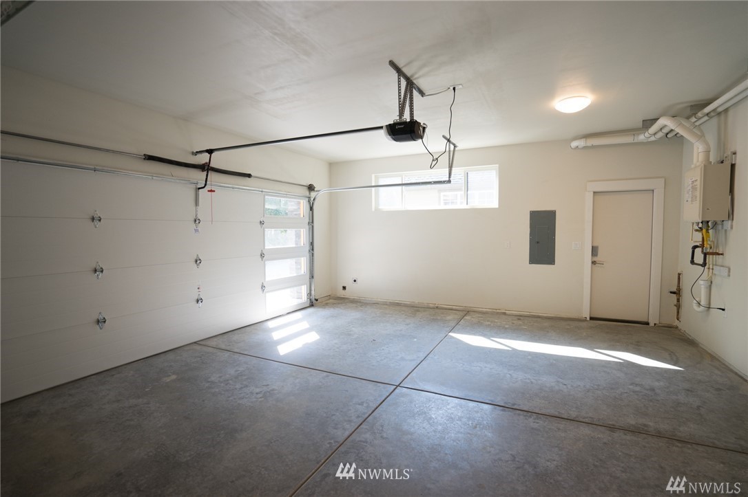 920 Ruby Street Blaine, WA 98230 - Photo 29 of 40 a view of a garage