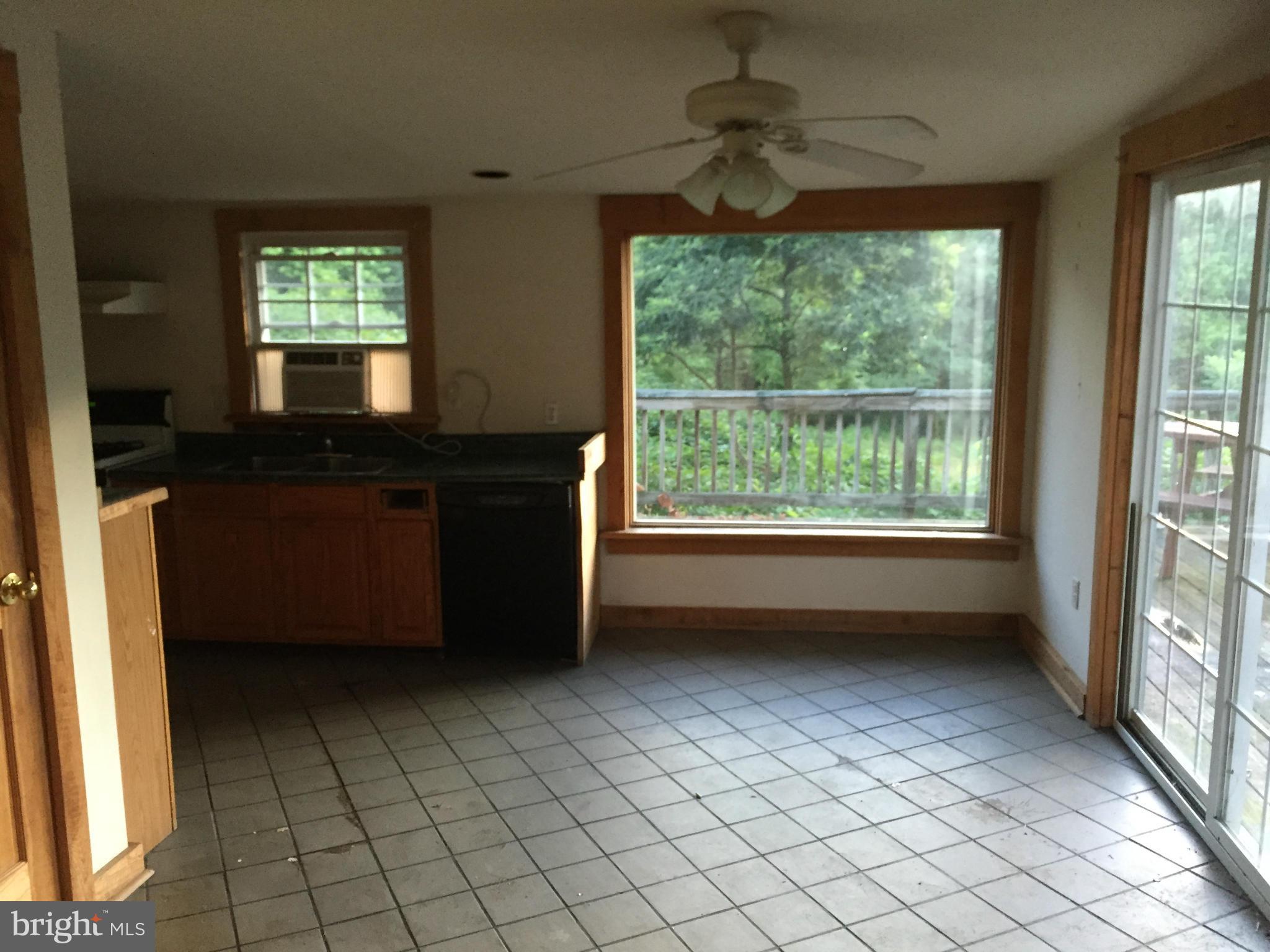 8430 Mountain Laurel Road Boonsboro, MD 21713 - Photo 7 of 15 Dining Room